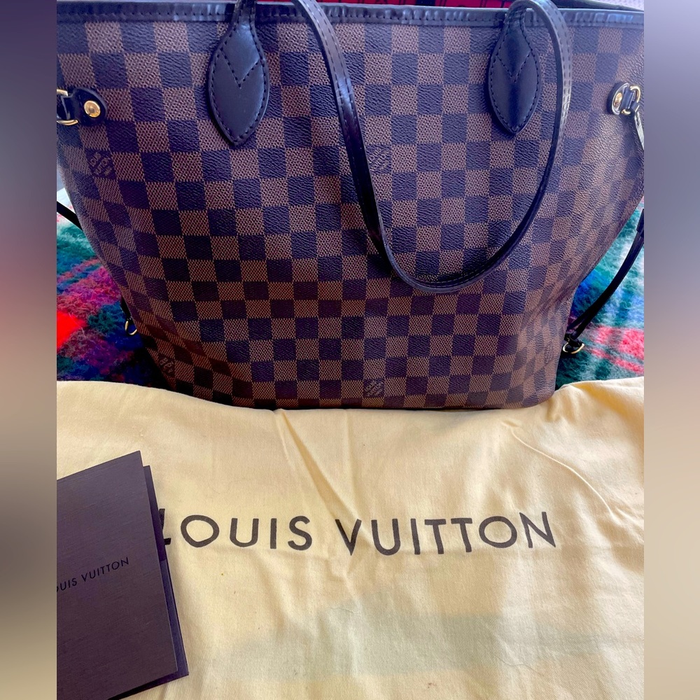 Louis Vuitton Neverfull MM Damier